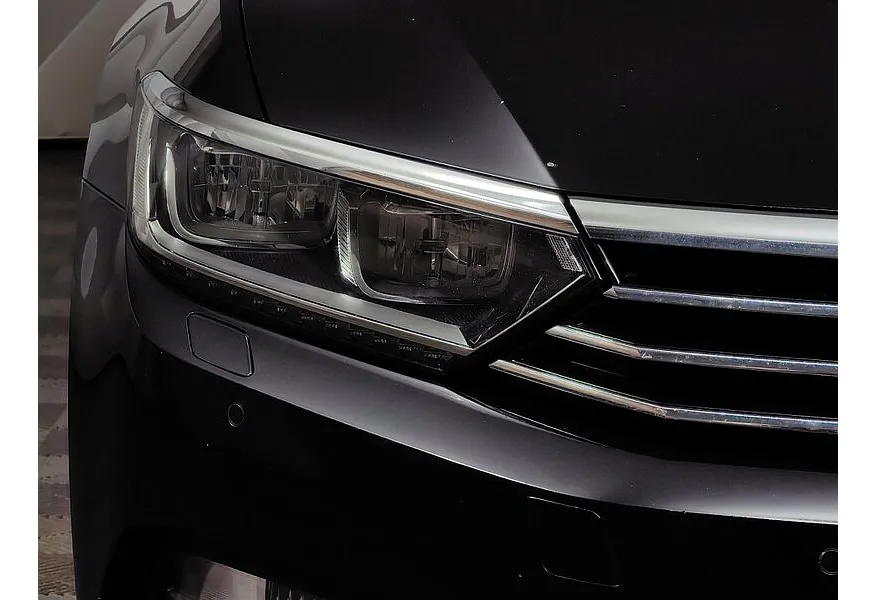 Volkswagen Passat 1.4 TSI BlueMotion DSG (150 л.с.) Trendline Черный в АВИЛОН. Слайд №10