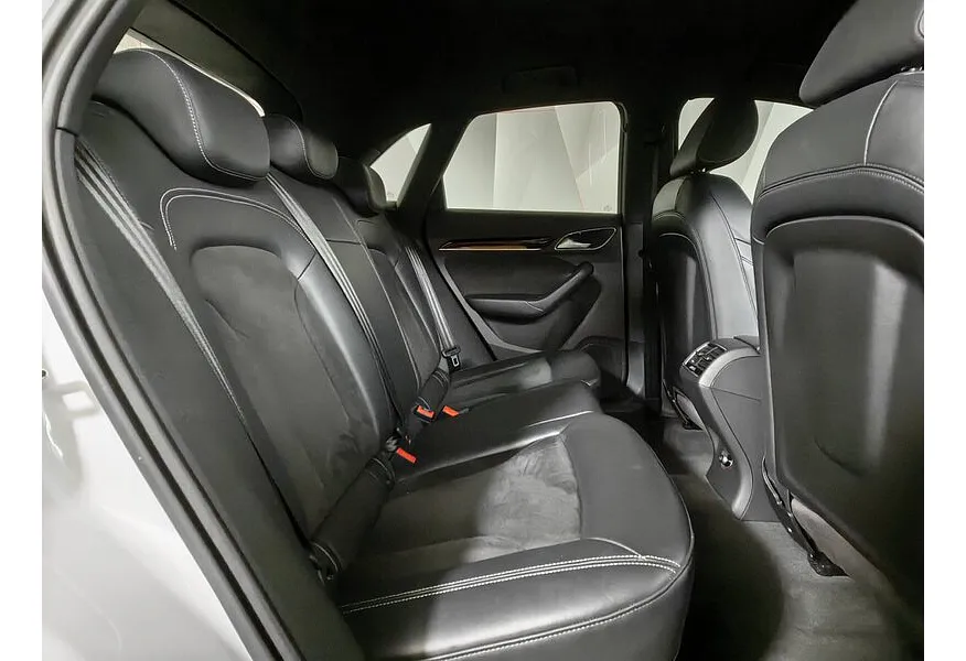 Audi Q3 2.0 TFSI S tronic quattro (180 л.с.) Sport Белый в АВИЛОН. Слайд №16