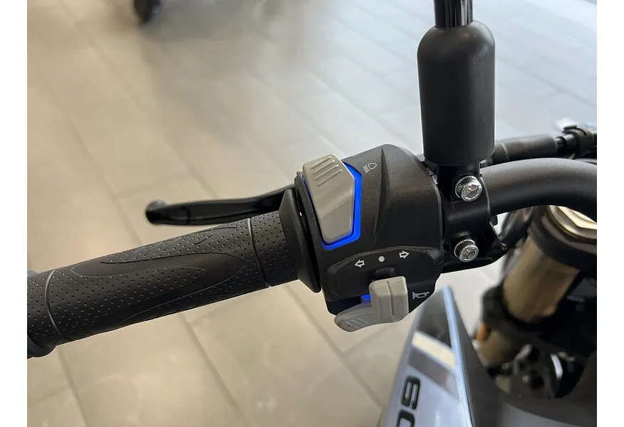 LIVE. Слайд №11