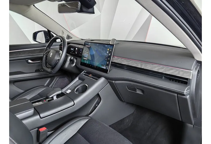 AITO M5 1.5 AT 4WD (496 л.с.) Ultimate Черный в АВИЛОН. Слайд №12