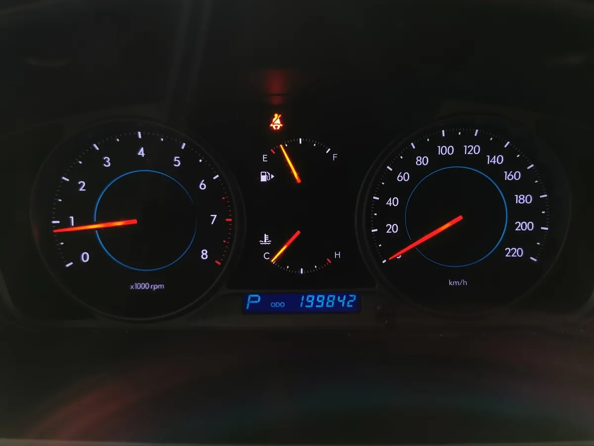 Chevrolet Epica 2.0 MT (143 л.с.) Серый в АВИЛОН. Слайд №17
