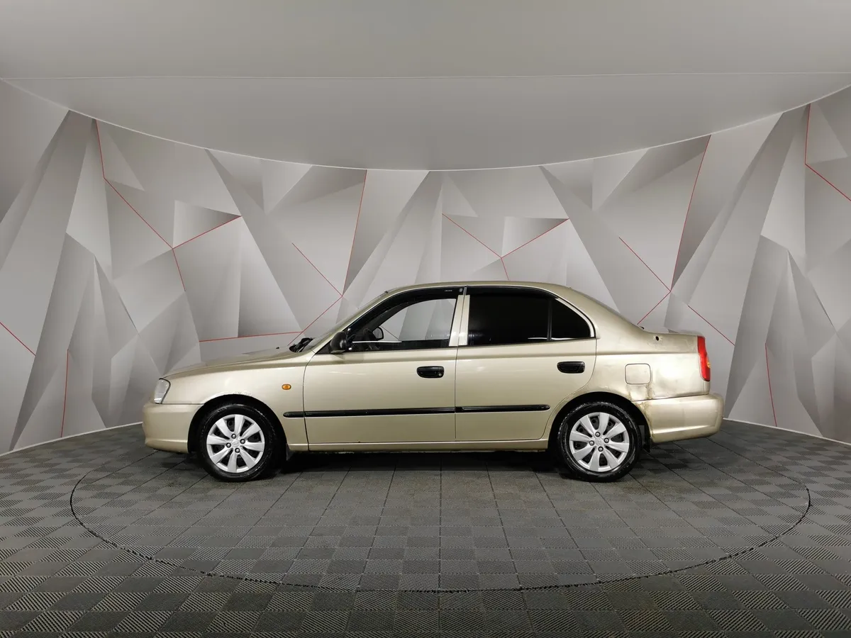 Hyundai Accent 1.5 MT (99 л.с.) Бежевый в АВИЛОН. Слайд №5