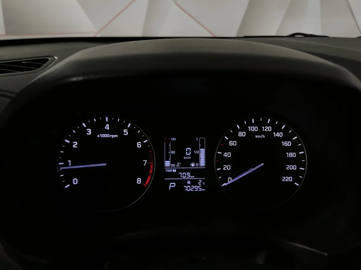 Hyundai Creta 1.6 AT (123 л.с.) Travel Серый в АВИЛОН. Слайд №18