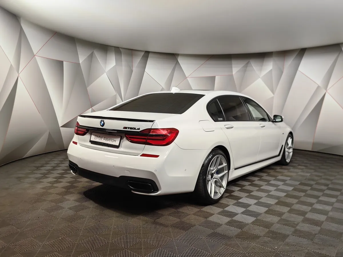 BMW 7 серия 730Ld xDrive AT (265 л.с.) Белый в АВИЛОН. Слайд №2