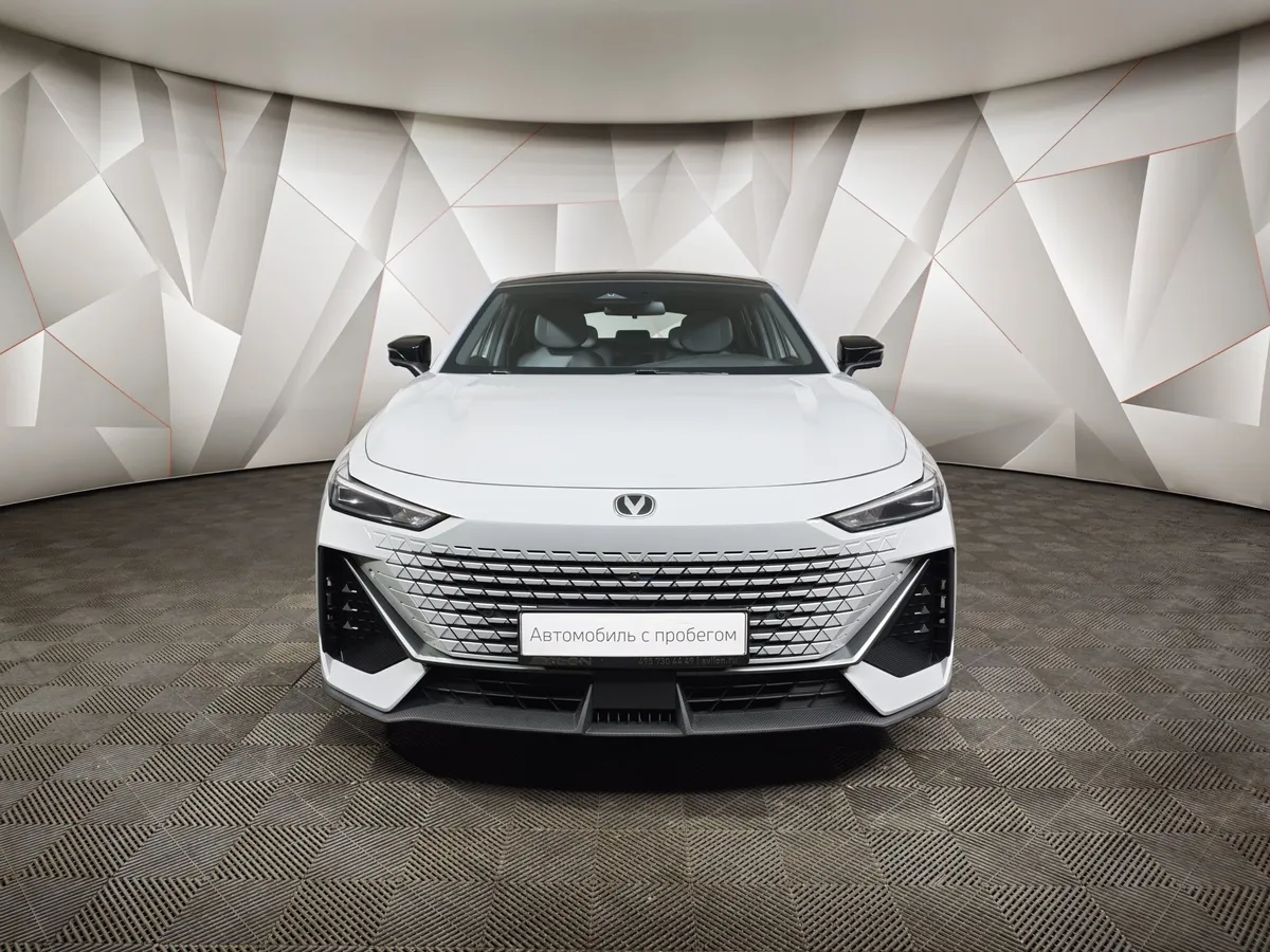 Changan UNI-V 1.5 AMT (181 л.с.) DLX Белый в АВИЛОН. Слайд №7
