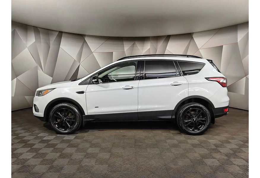 АВИЛОН - Ford Kuga 1.6 EcoBoost AT AWD (150 л.с.) Titanium Белый - slide 2