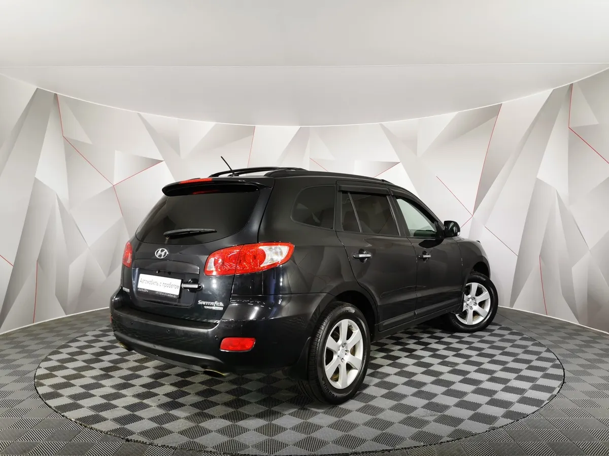 Hyundai Santa Fe 2.2 CRDi AT (153 л.с.) Черный в АВИЛОН. Слайд №2