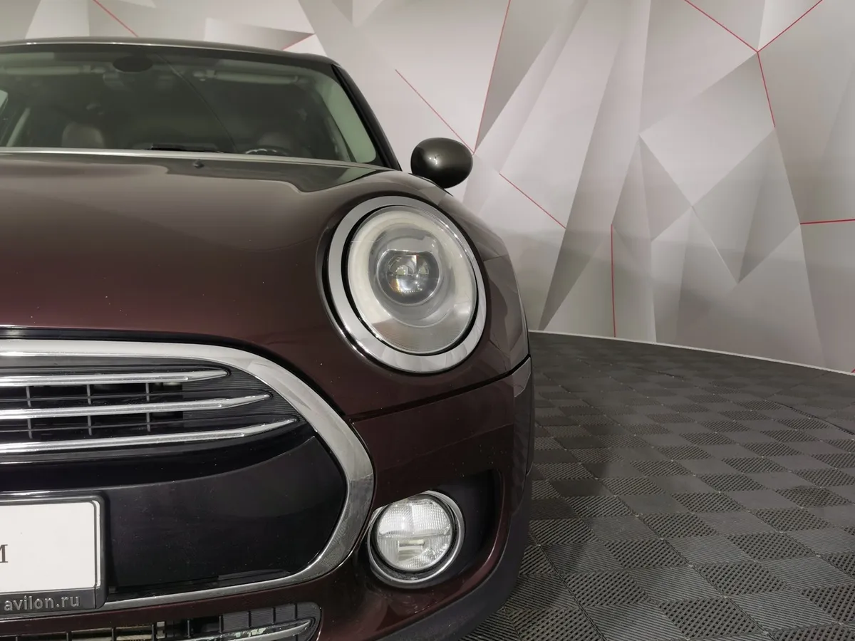 MINI Clubman Cooper 1.5 AT (136 л.с.) Красный в АВИЛОН. Слайд №8