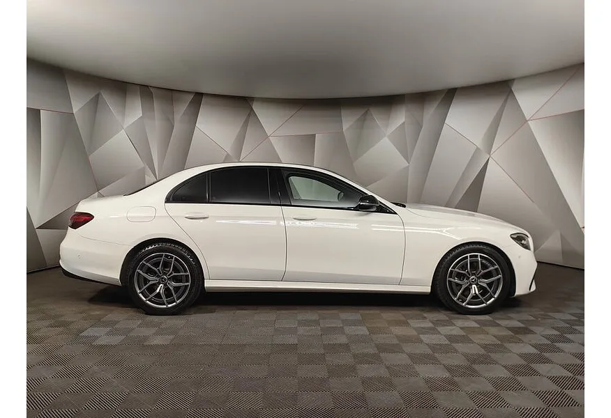 АВИЛОН - Mercedes-Benz E-Класс E 200 4MATIC 9G-TRONIC (184 л.с.) Sport Белый - slide 3