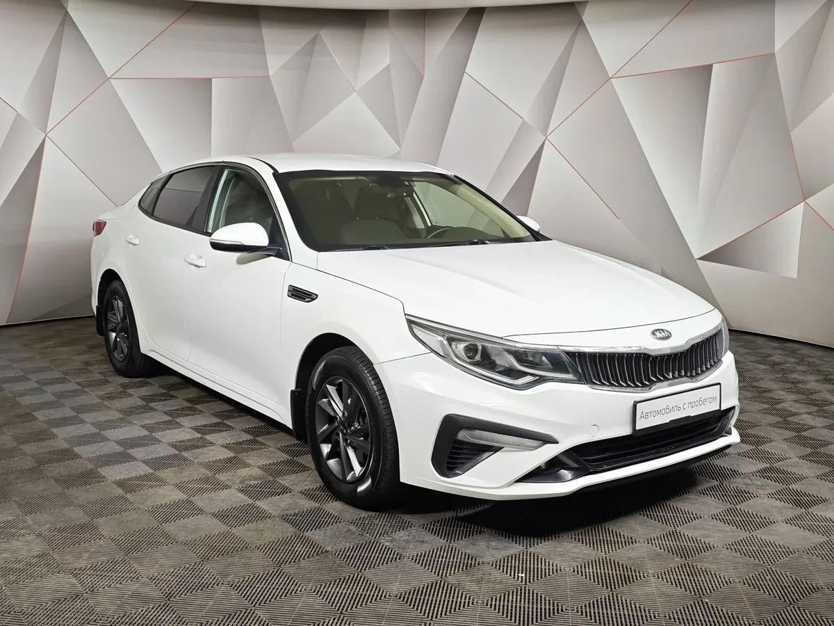 Kia Optima 2.0 AT (150 л.с.) Classic Белый в АВИЛОН. Слайд №3