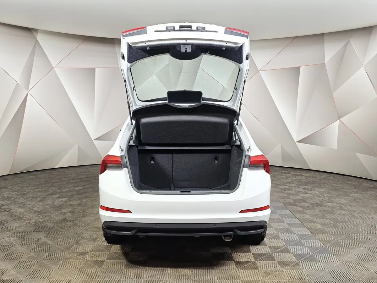 Skoda Rapid 1.6 AT (110 л.с.) Белый в АВИЛОН. Слайд №12