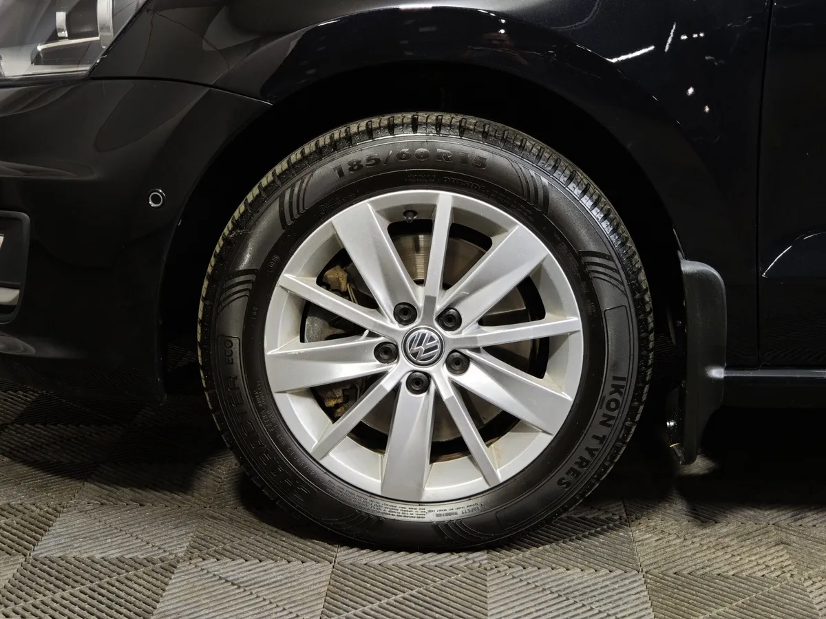 Volkswagen Polo 1.6 MPI AT (110 л.с.) Drive Черный в АВИЛОН. Слайд №9