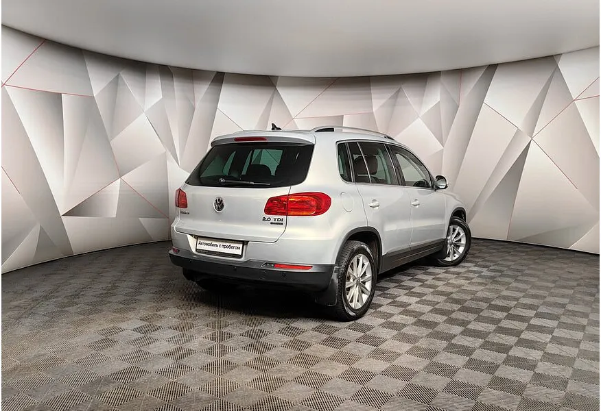 Volkswagen Tiguan 2.0 TDI 4Motion AT (140 л.с.) Track & Style Серебристый в АВИЛОН. Слайд №2