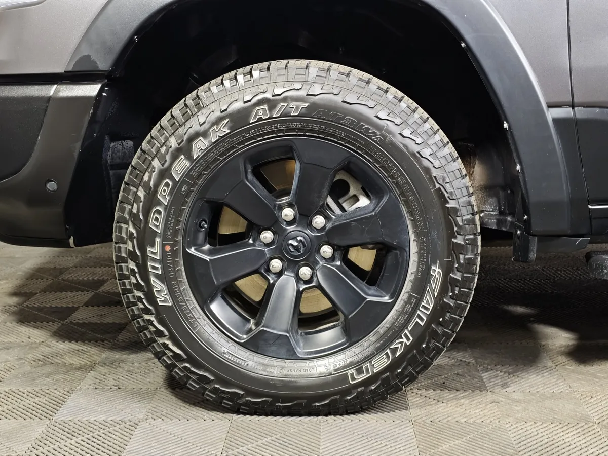 Dodge Ram 5.7 AT 4WD (395 л.с.) Rebel Серый в АВИЛОН. Слайд №9