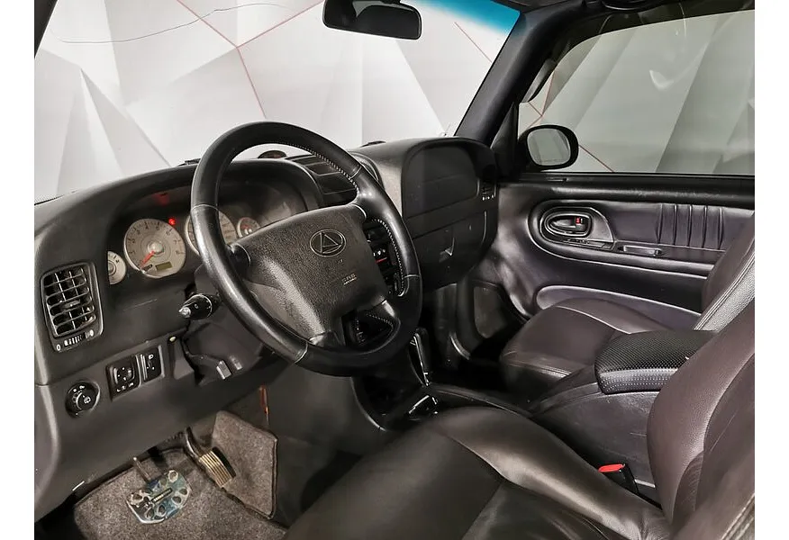 ТагАЗ Tager 3.2 AT 4WD (220 л.с.) DLX Черный в АВИЛОН. Слайд №18