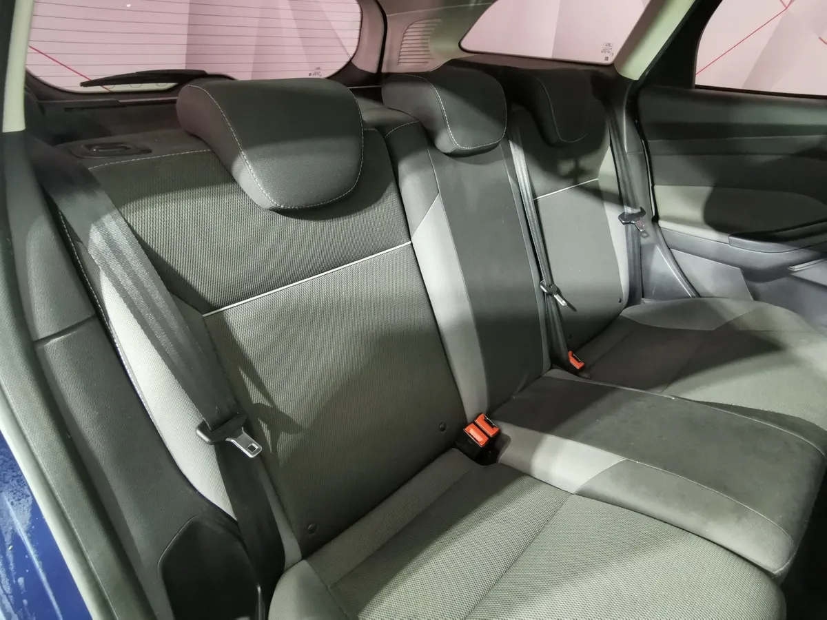 Ford Focus 1.6 Ti-VCT MT (105 л.с.) Trand Синий в АВИЛОН. Слайд №15