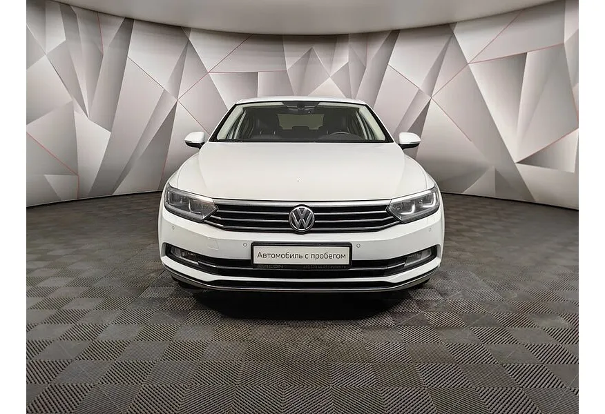 Volkswagen Passat 1.8 TSI BlueMotion DSG (180 л.с.) Highline Белый в АВИЛОН. Слайд №7