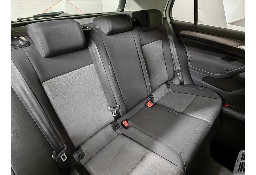 Volkswagen Golf 1.2 TSI BlueMotion MT (85 л.с.) Trendline Белый в АВИЛОН. Слайд №16 Volkswagen Golf 1.2 TSI BlueMotion MT (85 л.с.) Trendline Белый в АВИЛОН. Слайд №16