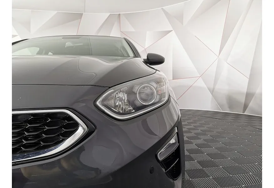 LIVE. Слайд №18