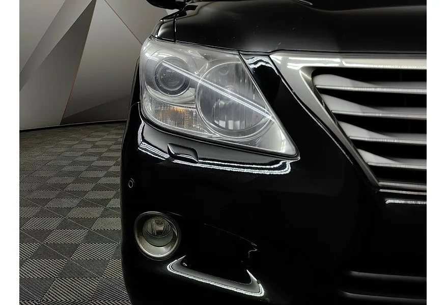 Lexus LX 570 AT (367 л.с.) Черный в АВИЛОН. Слайд №10