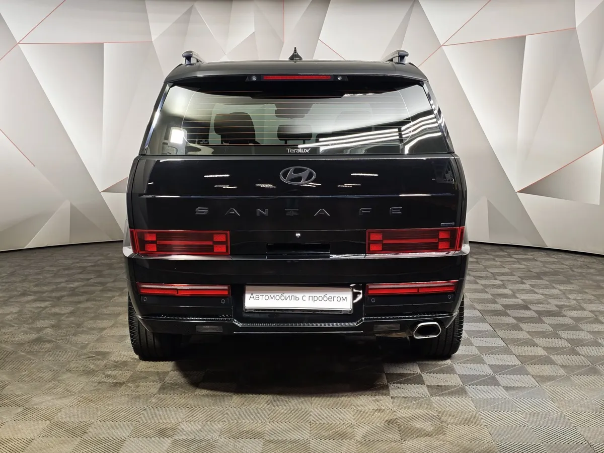 Hyundai Santa Fe 2.5 T-GDI 8DCT 4WD 6 seats (281 л.с.) Calligraphy Черный в АВИЛОН. Слайд №8