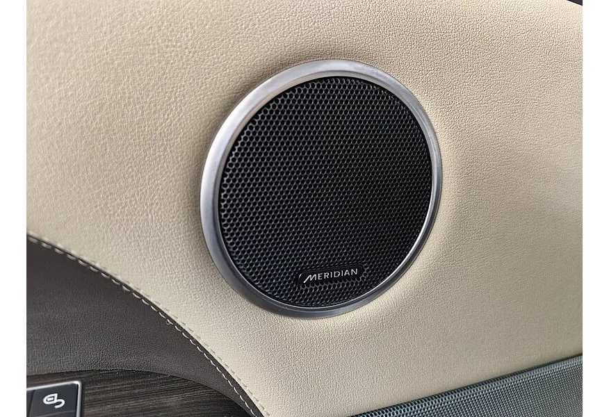 Land Rover Range Rover Sport 3.0 TD AT (245 л.с.) HSE Белый в АВИЛОН. Слайд №21