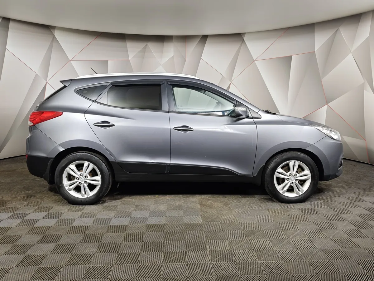Hyundai ix35 2.0 CRDi AT 4WD (184 л.с.) Travel Серый в АВИЛОН. Слайд №6