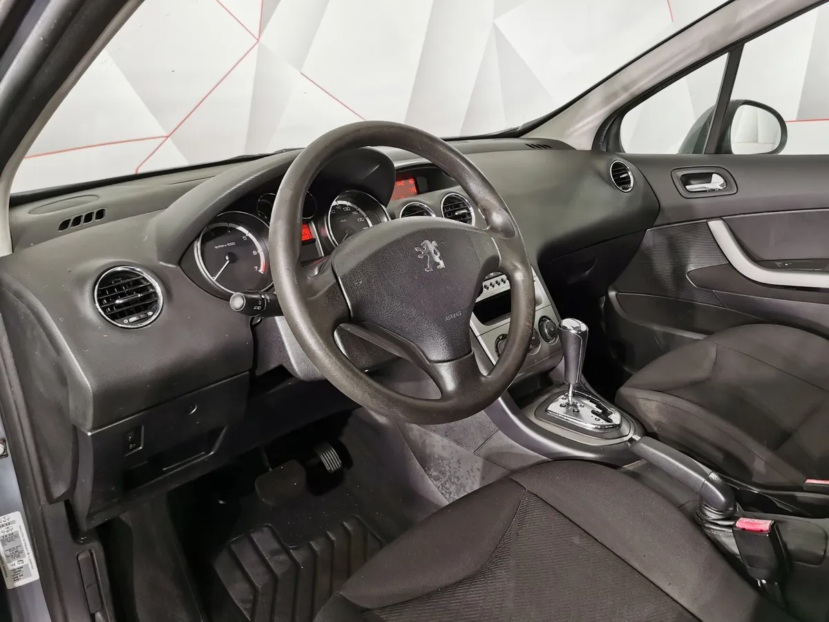 Peugeot 308 1.6 AT (120 л.с.) Серый в АВИЛОН. Слайд №18