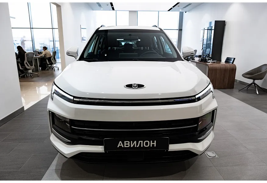 АВИЛОН - Москвич 3e AT (193 л.с.) Белый - slide 2
