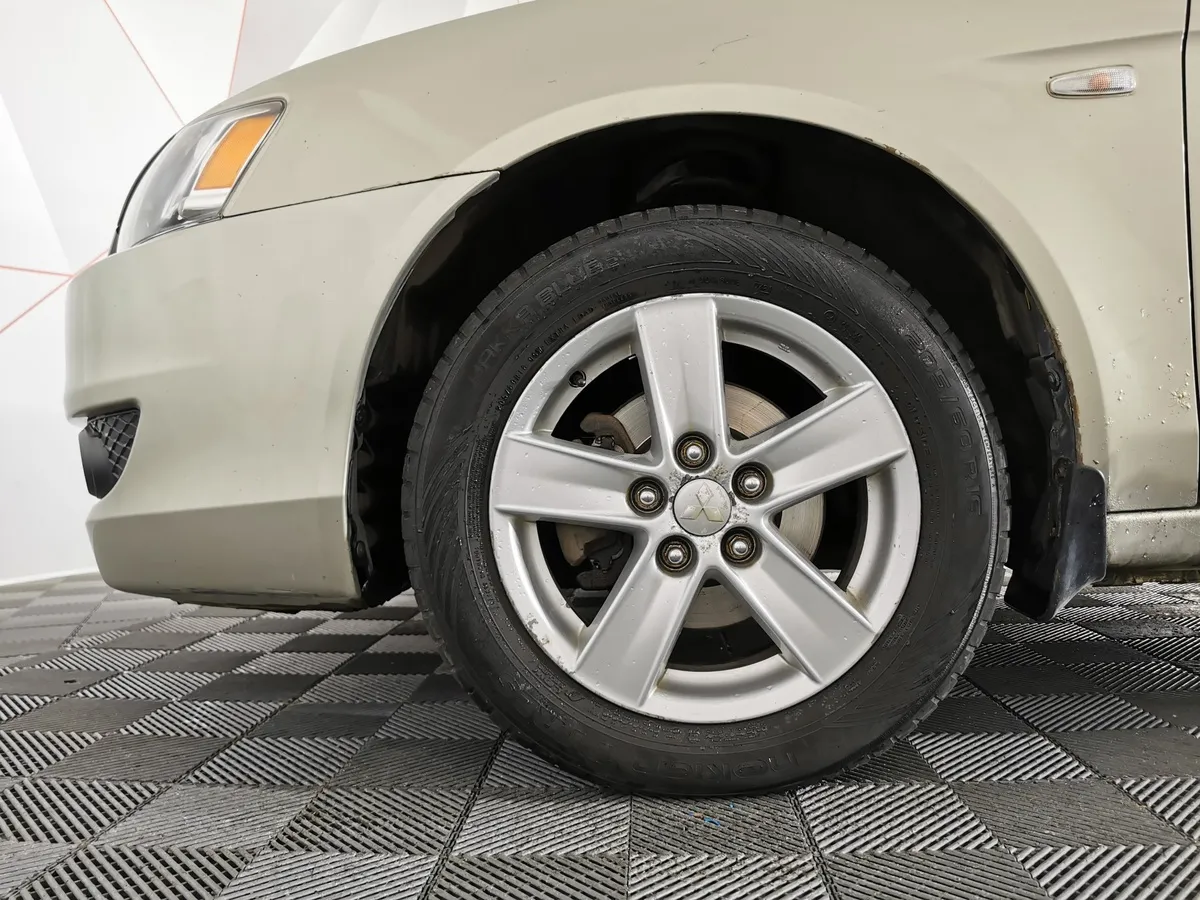 Mitsubishi Lancer 1.8 CVT (143 л.с.) Бежевый в АВИЛОН. Слайд №9