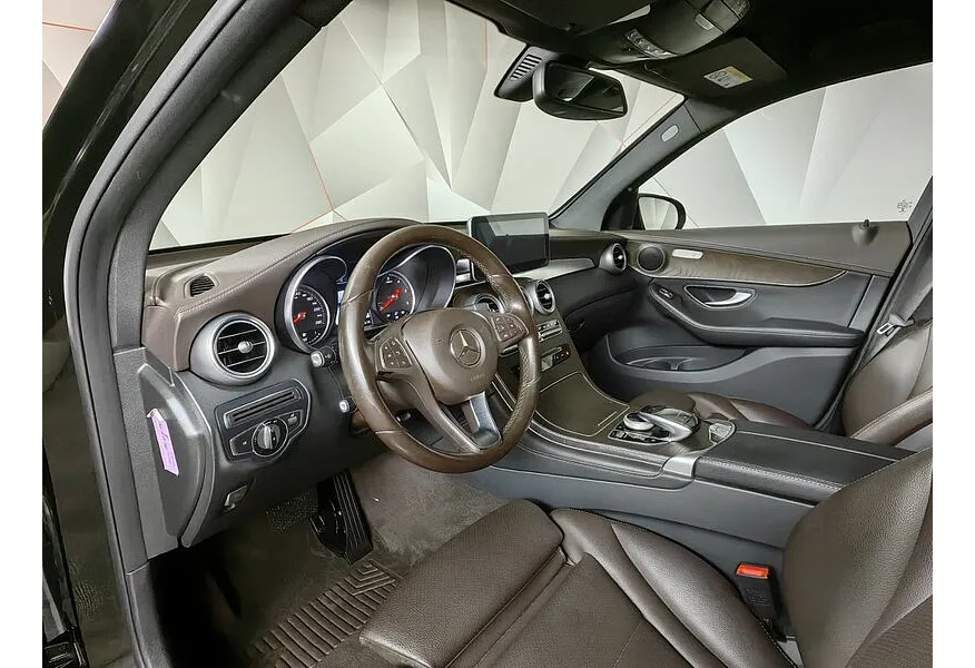 Mercedes-Benz GLC 250 d 9G-TRONIC 4MATIC (204 л.с.) Особая серия Черный в АВИЛОН. Слайд №15