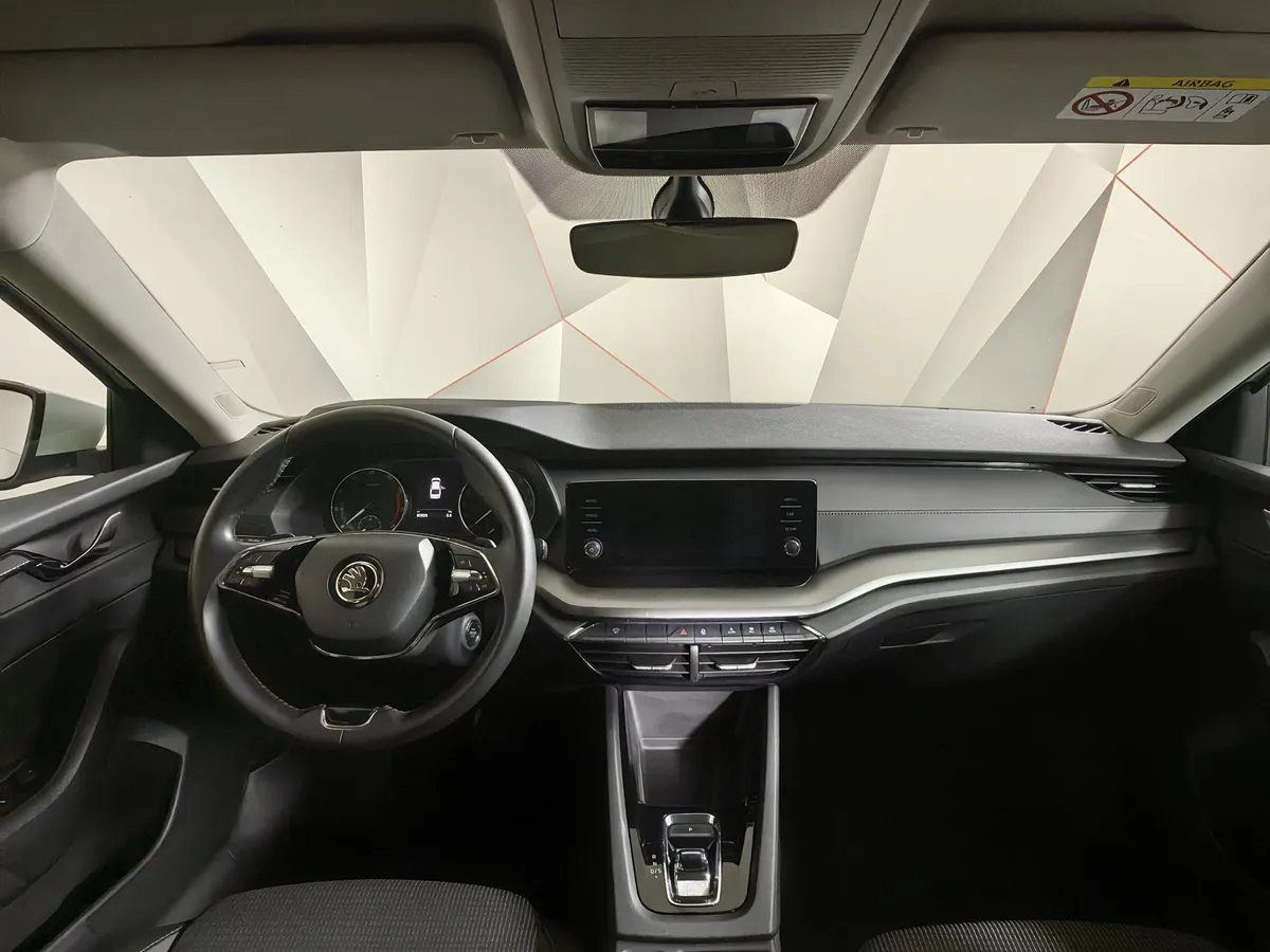 Skoda Octavia 1.4 AT FWD (150 л.с.) Белый в АВИЛОН. Слайд №14