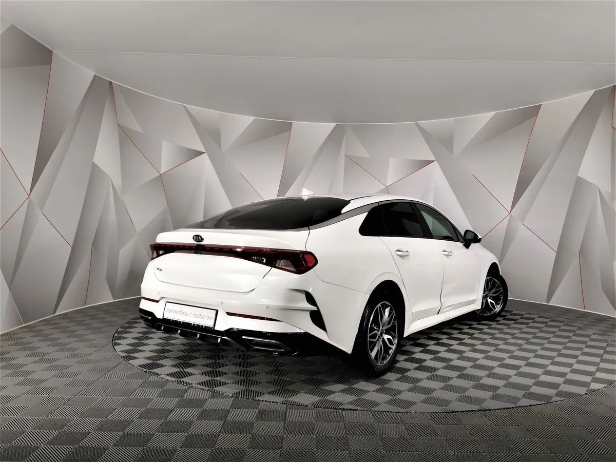 Kia K5 2.0 AT (240 л.с.) Premium Белый в АВИЛОН. Слайд №2