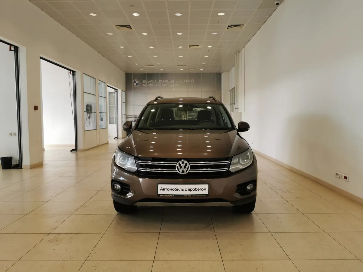 Volkswagen Tiguan 2.0 TDI 4Motion AT (140 л.с.) Track & Field Коричневый в АВИЛОН. Слайд №7