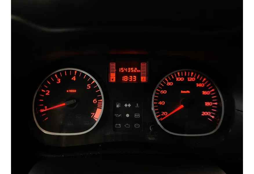 Renault Duster 1.6 MT 4x4 (114 л.с.) Коричневый в АВИЛОН. Слайд №16