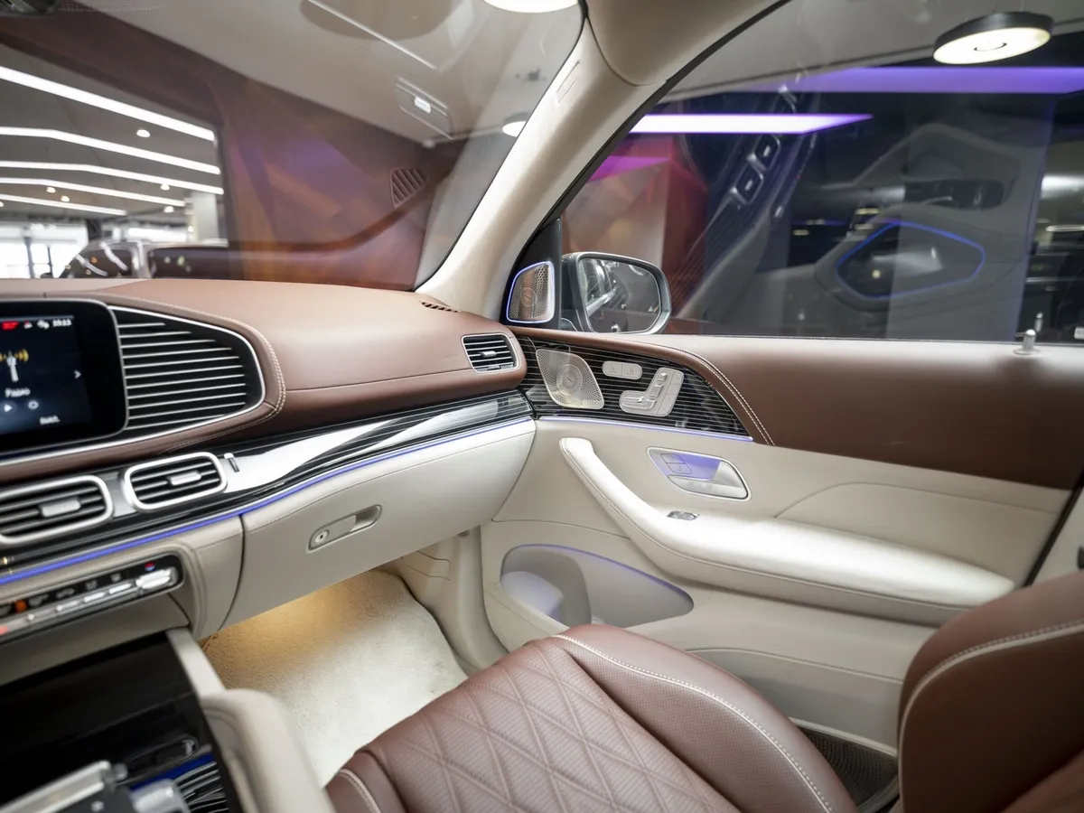Mercedes-Benz GLS 600 9G-Tronic 4Matic (557 л.с.) Черный в АВИЛОН. Слайд №8