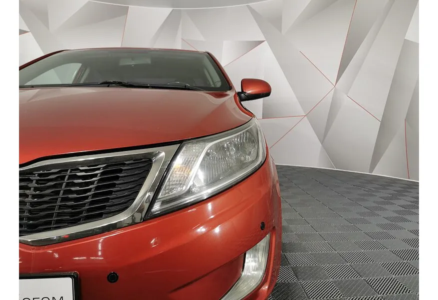 Kia Rio 1.4 MT (107 л.с.) Красный в АВИЛОН. Слайд №10