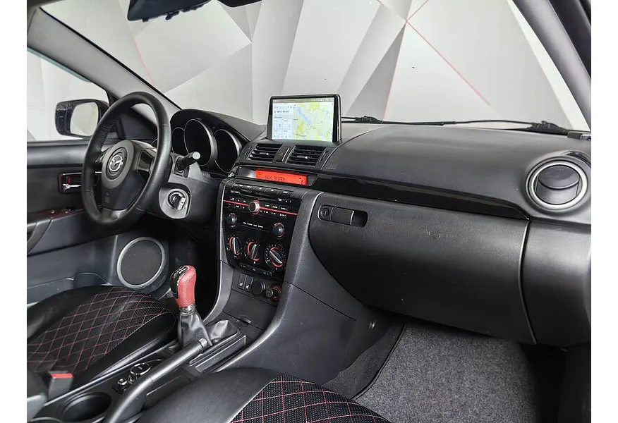 Mazda 3 1.6 MT (105 л.с.) Красный в АВИЛОН. Слайд №13 Mazda 3 1.6 MT (105 л.с.) Красный в АВИЛОН. Слайд №13