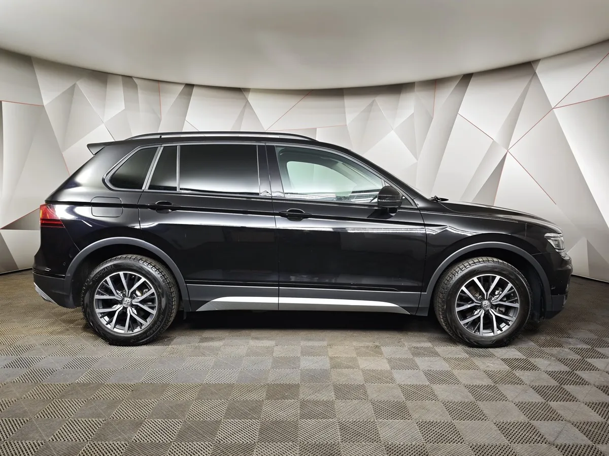 Volkswagen Tiguan 2.0 TDI 4Motion DSG (150 л.с.) OFFROAD Черный в АВИЛОН. Слайд №6