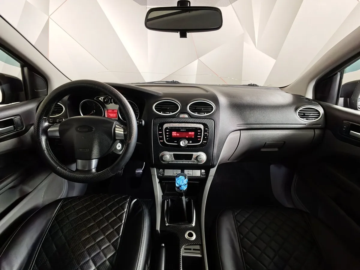 Ford Focus 1.8 MT (125 л.с.) Ghia Черный в АВИЛОН. Слайд №14