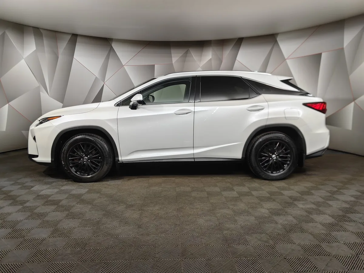 Lexus RX 200t AT AWD (238 л.с.) Executive Белый в АВИЛОН. Слайд №5