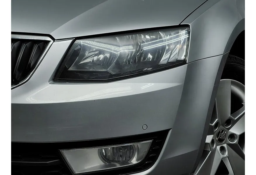 Skoda Octavia 1.6 AT (110 л.с.) Серебристый в АВИЛОН. Слайд №10