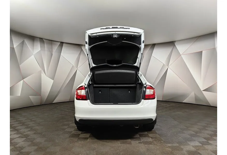 АВИЛОН - Skoda Rapid 1.6 MT (90 л.с.) Белый - slide 16