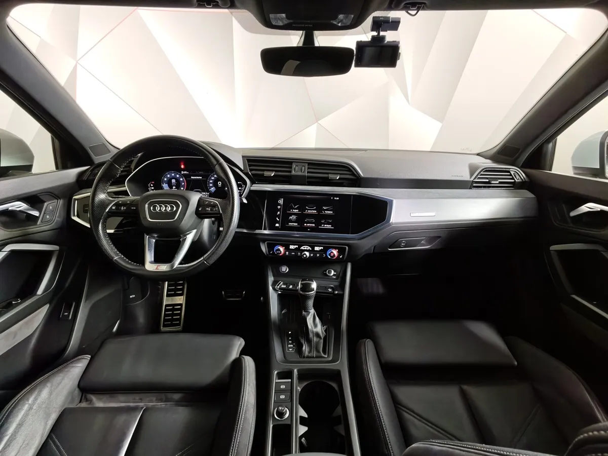 Audi Q3 2.0 TFSI S tronic quattro (180 л.с.) Design Белый в АВИЛОН. Слайд №14