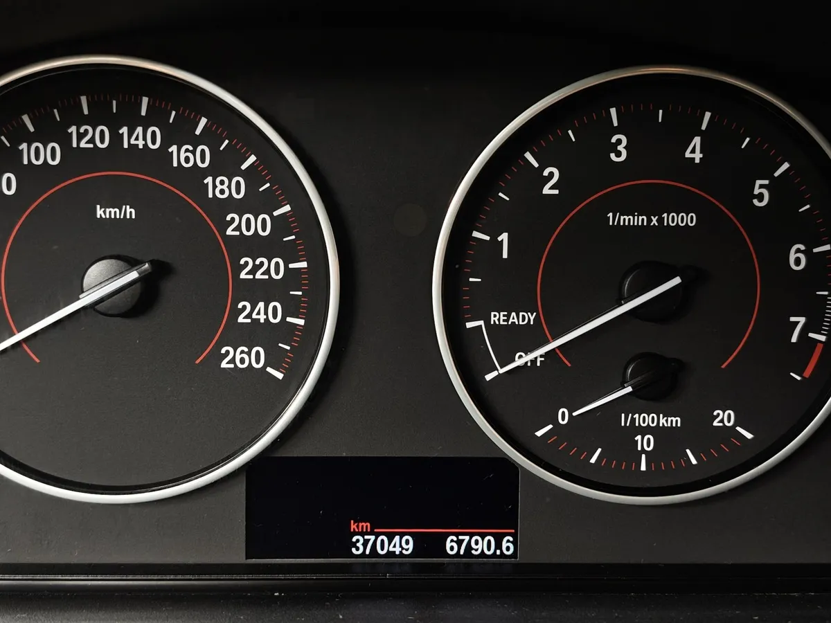 BMW 3 серия 320i xDrive AT (184 л.с.) Красный в АВИЛОН. Слайд №13