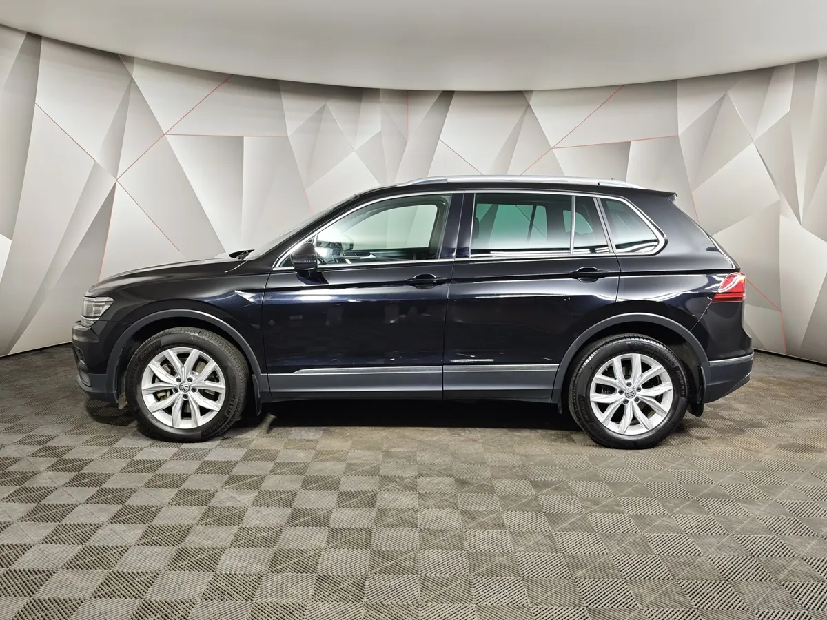 Volkswagen Tiguan 2.0 TSI 4Motion AT (180 л.с.) Exclusive Черный в АВИЛОН. Слайд №5