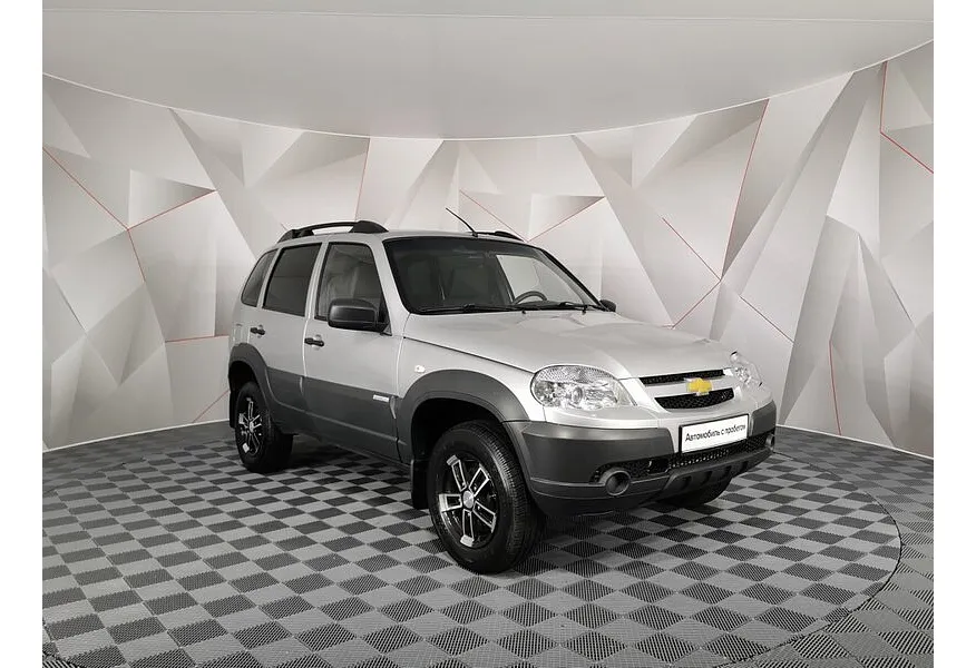 АВИЛОН - Chevrolet Niva 1.7 MT (80 л.с.) Серебристый - slide 1
