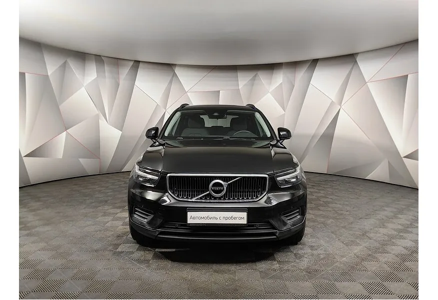 Volvo XC40 2.0 T4 Drive-E AT AWD (190 л.с.) Momentum Черный в АВИЛОН. Слайд №7