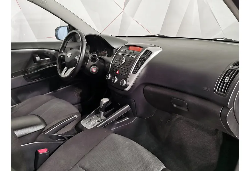 Kia Ceed 1.6 AT (126 л.с.) Синий в АВИЛОН. Слайд №12