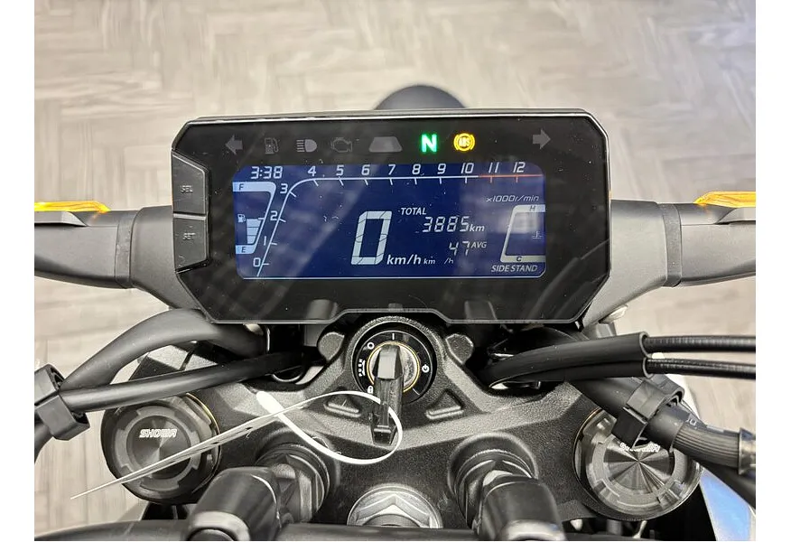 Honda CBF 300 NA 286 см³ (31 л.с.) Серый в АВИЛОН. Слайд №8